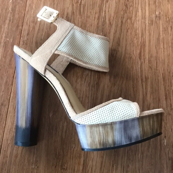 *NWOT* Fits Beautifully Block Heels. *NEVER WORN* - Picture 8 of 10